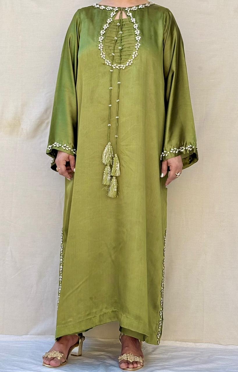 3 PIECE OLIVE GREEN EMBELLISHED SILK SUIT thumbnail 2