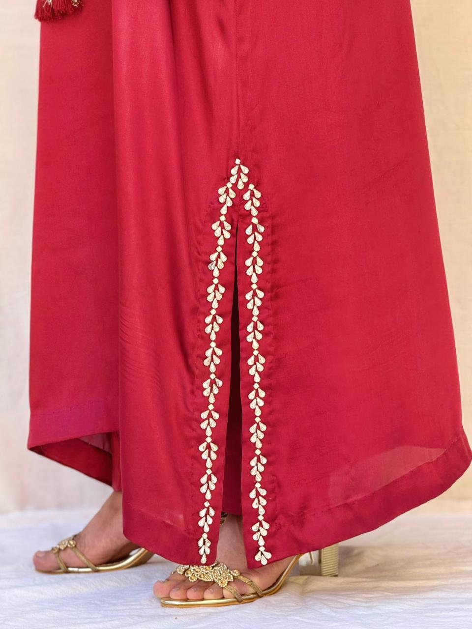 3 PIECE MAROON EMBELLISHED SILK SUIT thumbnail 4